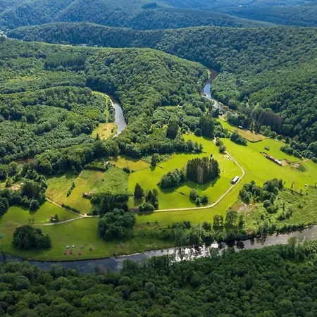 Au Fil De La Semois